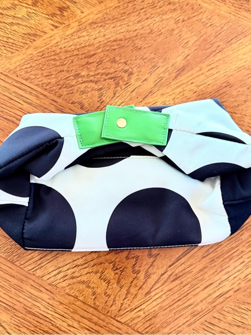 NWOT kate spade Black and White Large Polka Dot Pouch with Green Logo Tag - Picture 2 of 5